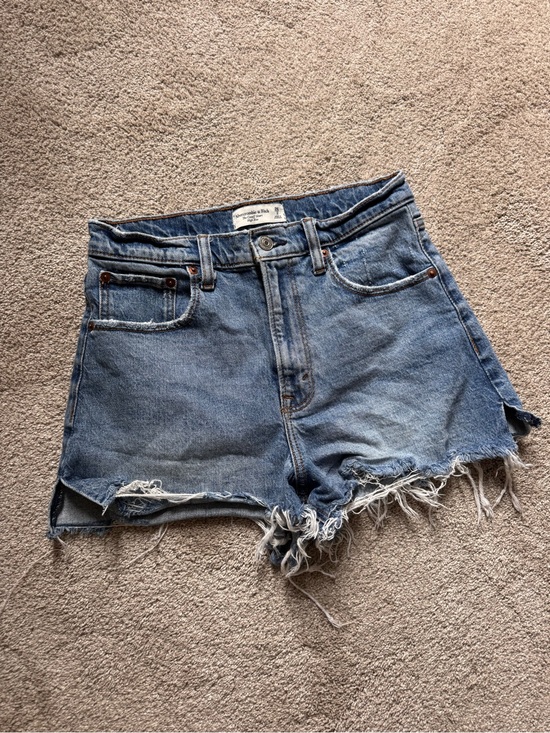 Abercrombie & Fitch Pants - Abercrombie & Fitch The Cutoff Short High-Rise 26/2